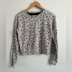 Floral Black and White Textured Hollister Pull Over